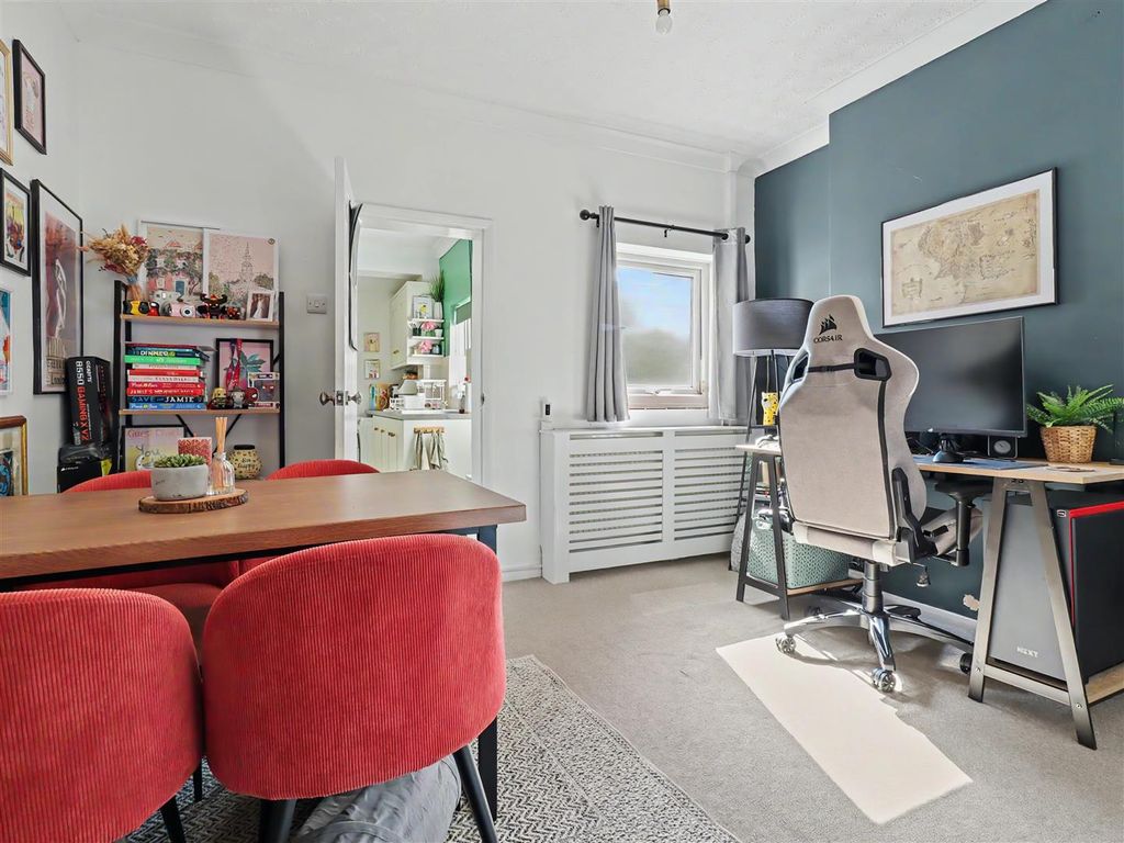 Property photo 3 of 14 Dining Room