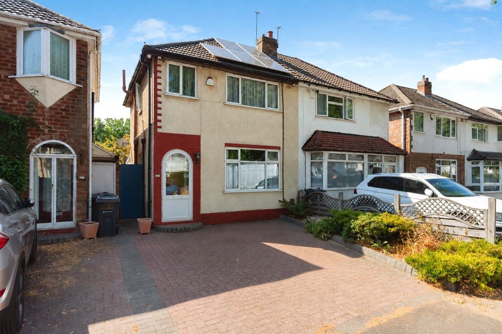 Property photo 1 of 18 Frontage