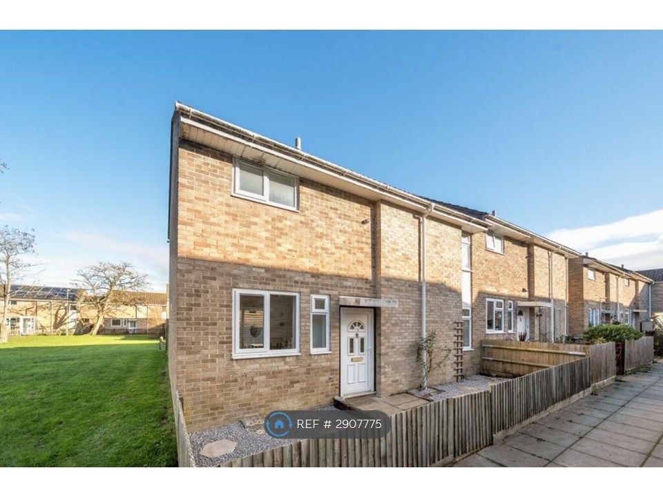 Property photo 2 of 12