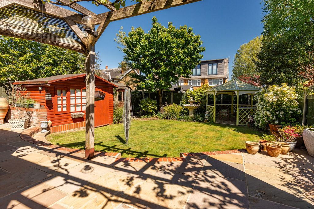 Property photo 3 of 18