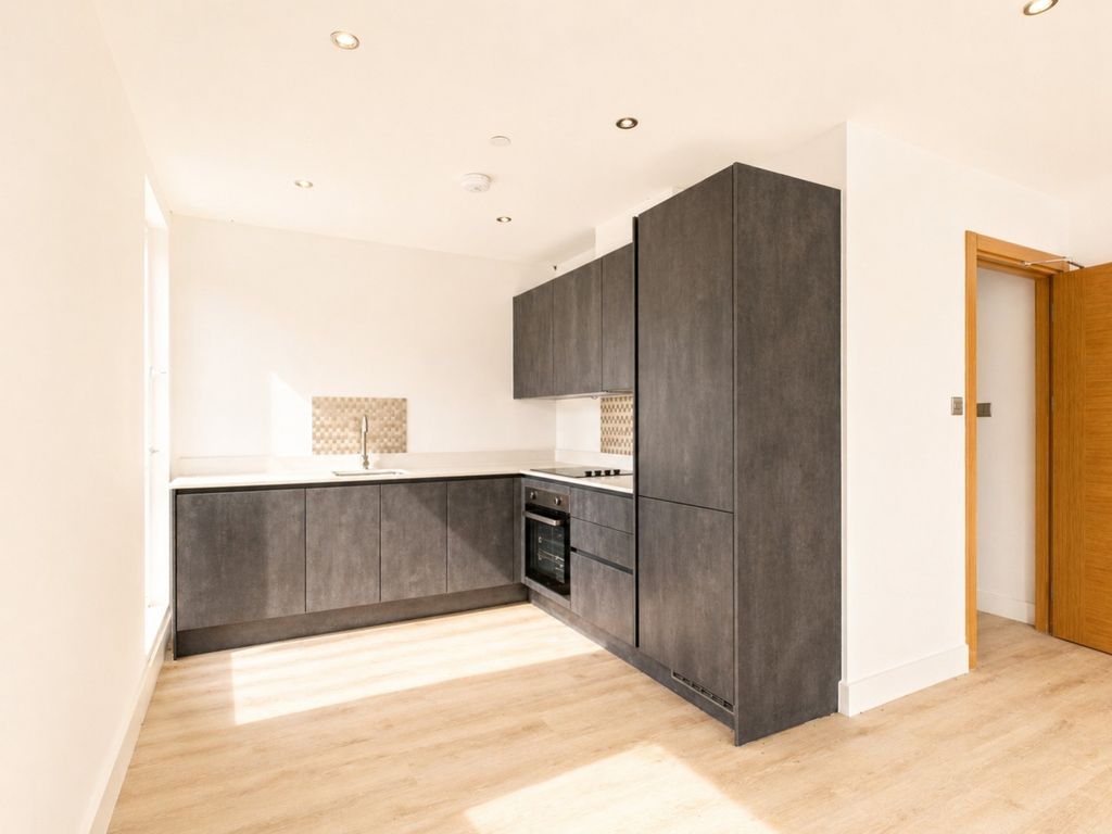 Property photo 1 of 7 Kitchen Flat 17