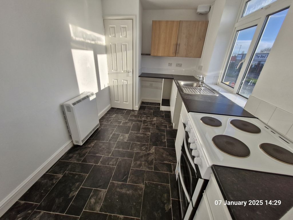 Property photo 3 of 7 Inventory - 2148B Coventry Road - 07.01 (67)