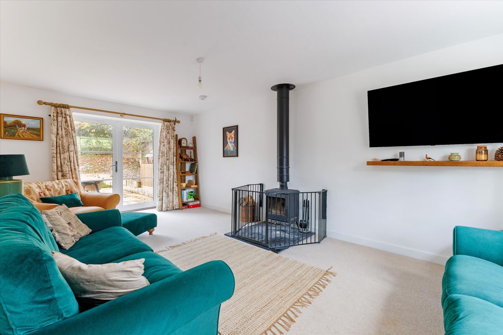 Property photo 3 of 12 Image