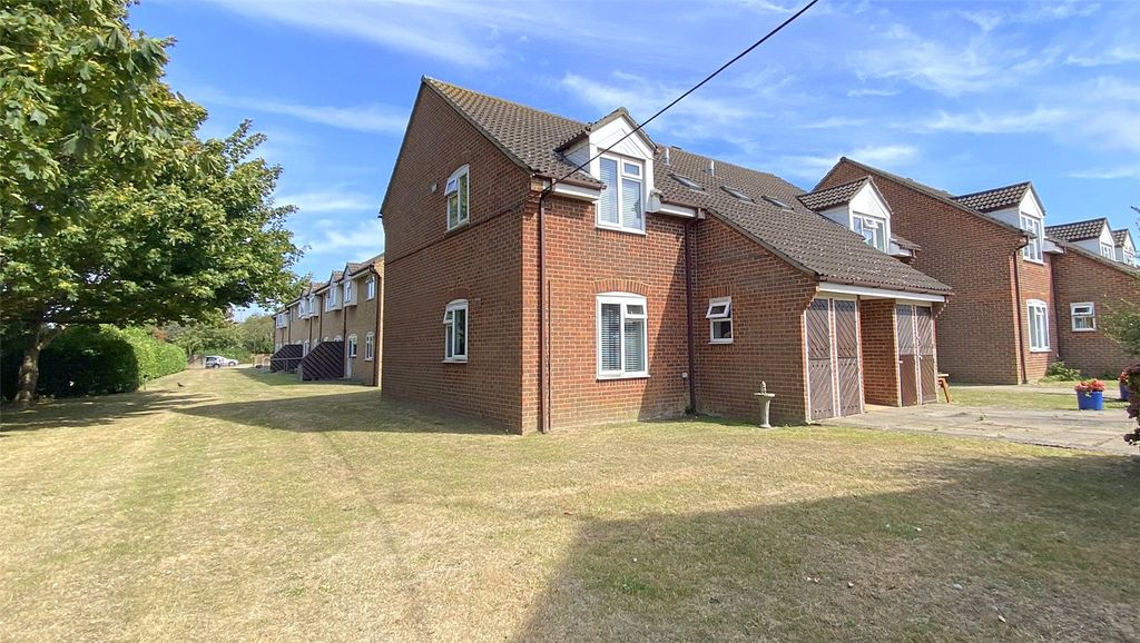 Property photo 3 of 8 Picture No. 06