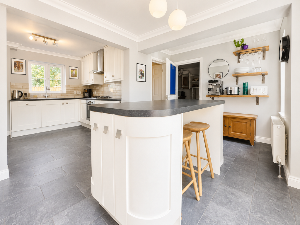 Property photo 1 of 20 B81C42F0-3E44-4097-A915-7732195F19Cf