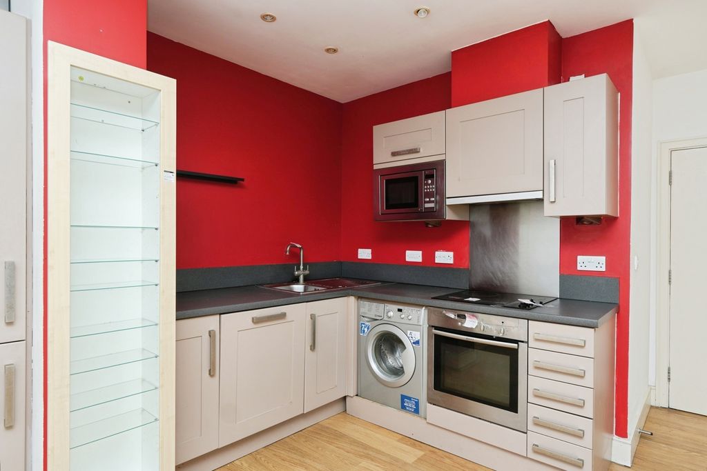 Property photo 2 of 20 Pbox-Img.Jpg