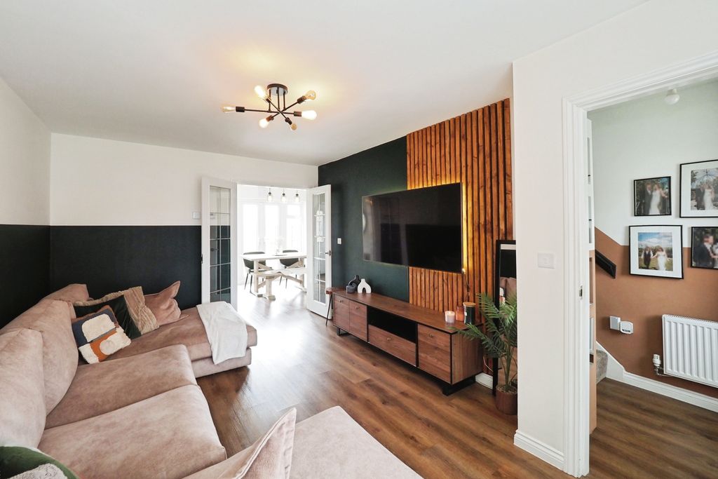 Property photo 2 of 20 Img_3126