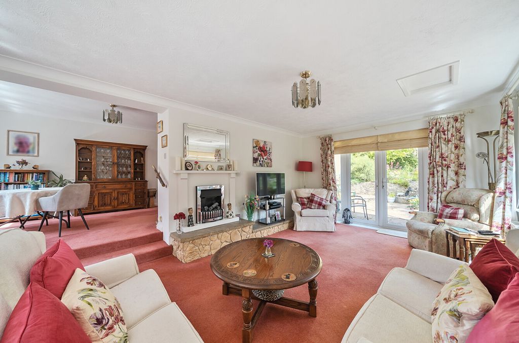 Property photo 2 of 15 1311216-16-6851A4...