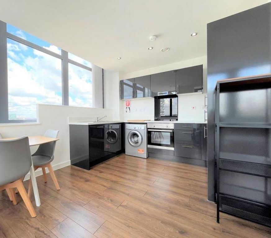 Property photo 1 of 5 Kitchen.Jpg