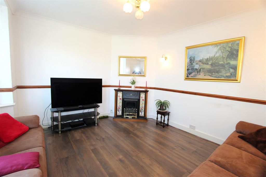 Property photo 2 of 19 2.Jpg