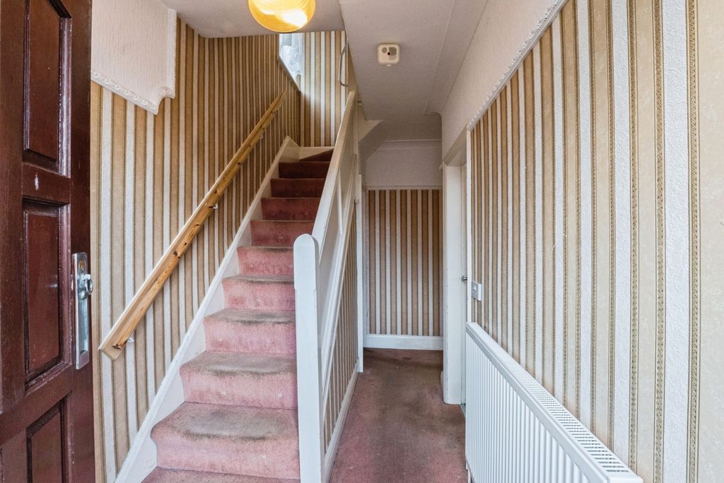 Property photo 2 of 20 Pbox-Img.Jpg
