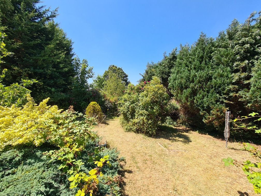 Property photo 2 of 28