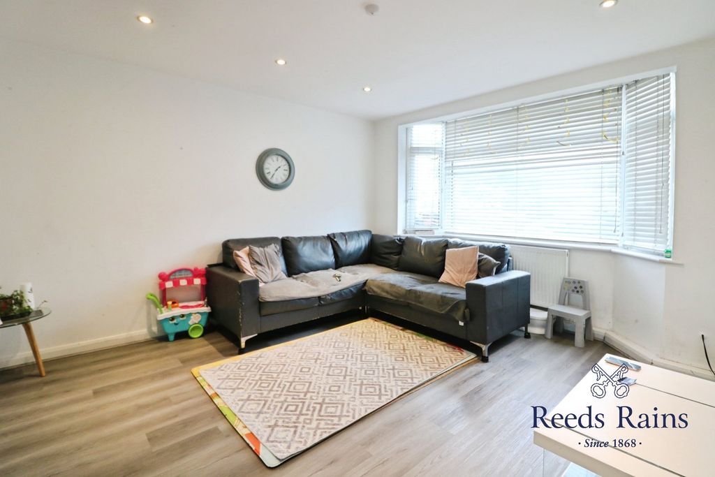 Property photo 3 of 14 Picture No. 09