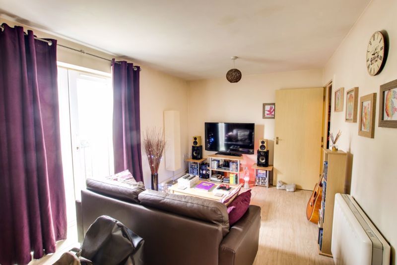 Property photo 3 of 10 Photo 3