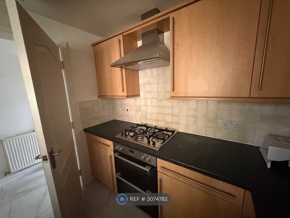 Property photo 1 of 21 Kitchen