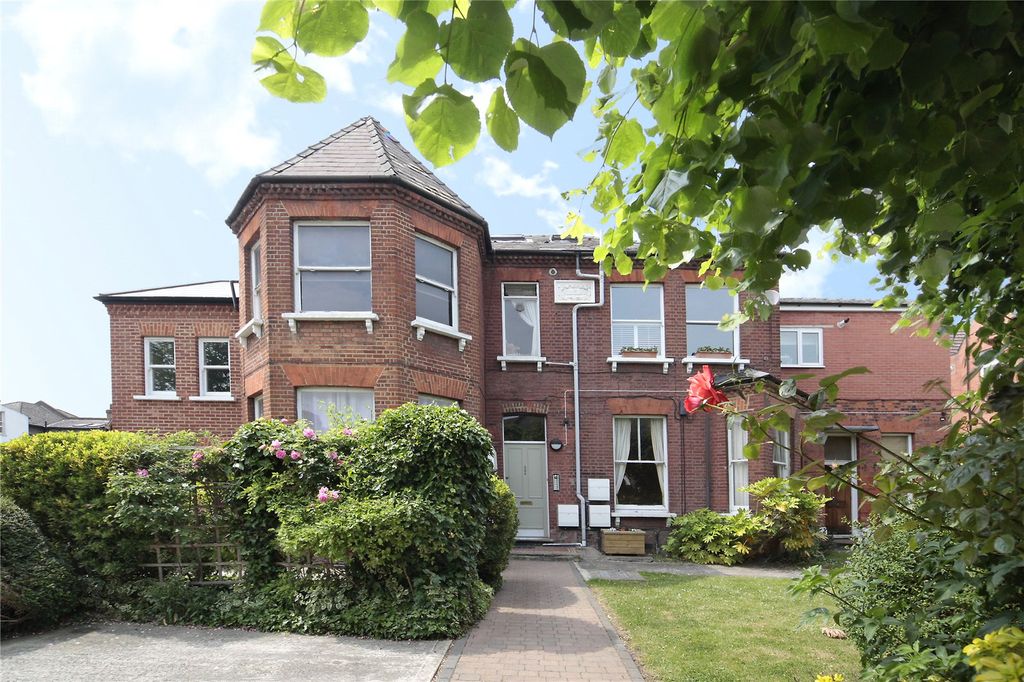 Property photo 1 of 9