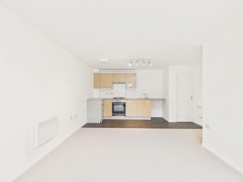 Property photo 3 of 8 5175998