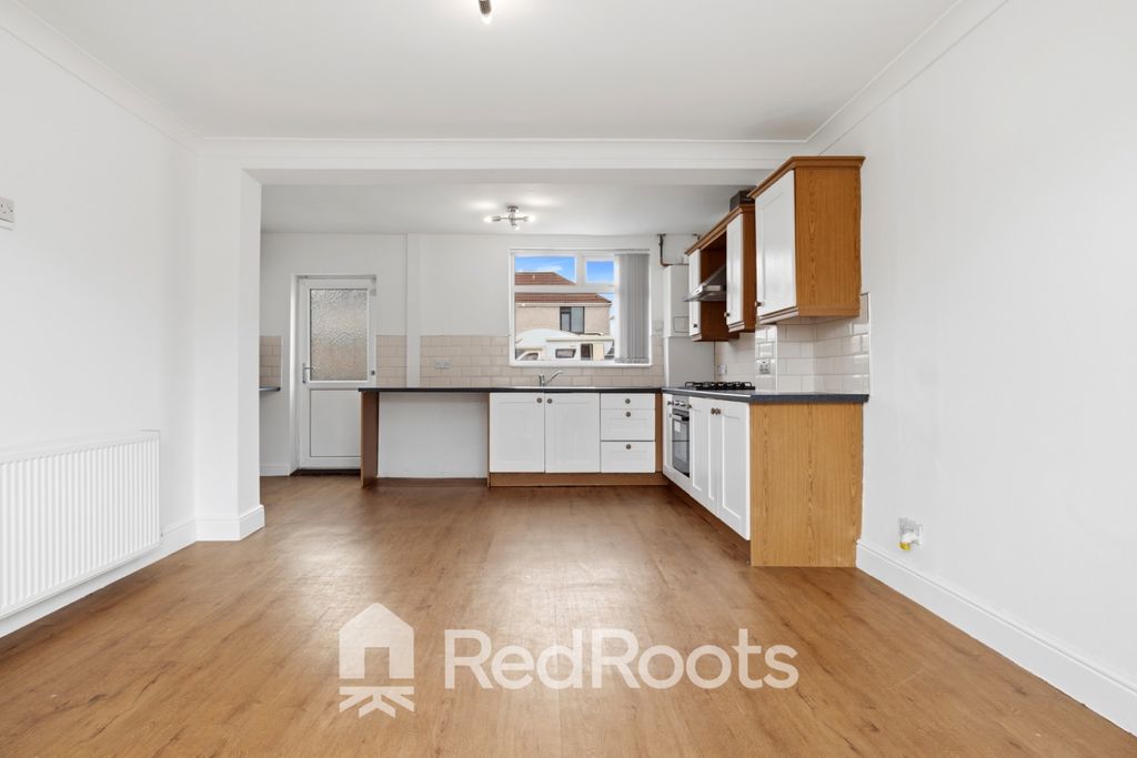 Property photo 2 of 22 4954333