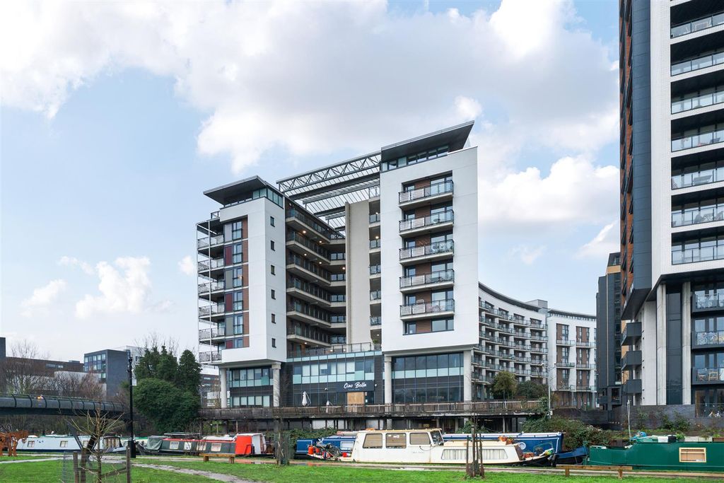 Property photo 2 of 17 698F134976223-1414541-1-698E006Bcb97c.Jpg