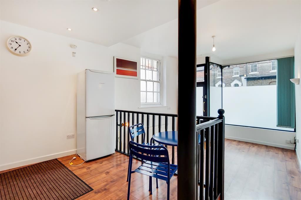 Property photo 3 of 9