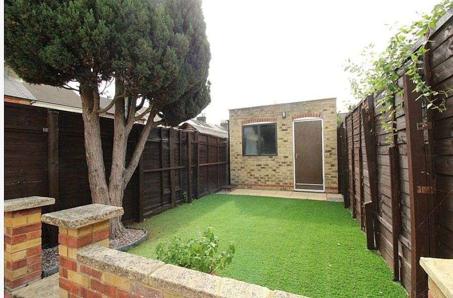 Property photo 2 of 14 Image