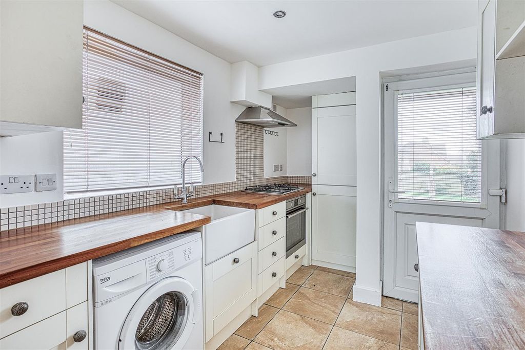 Property photo 2 of 11 316A3215_Hdr.Jpg