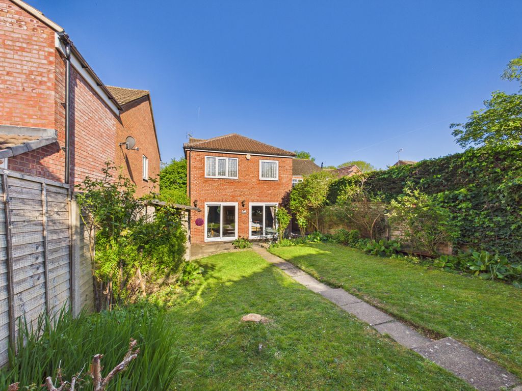 Property photo 1 of 14 Cam01354G0-Pr0714-Still030