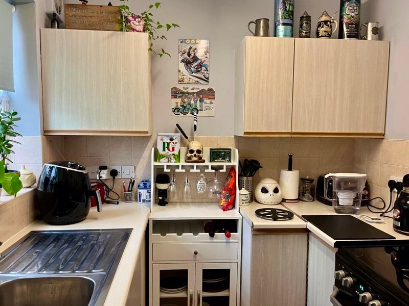 Property photo 3 of 10 Photo 5