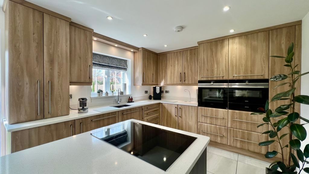 Property photo 3 of 38 Photo 3