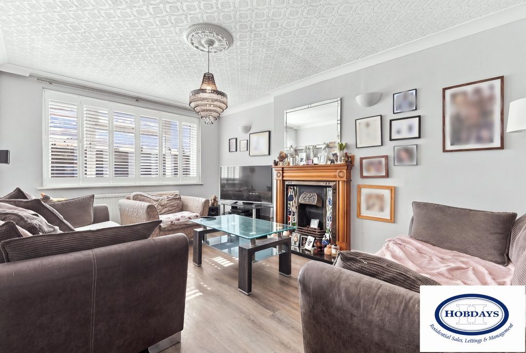 Property photo 2 of 26 5565254