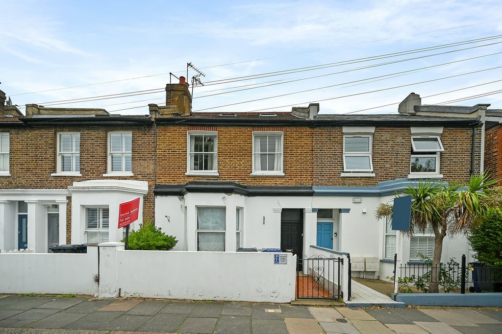 Property photo 1 of 11