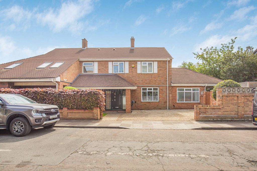 Property photo 1 of 15
