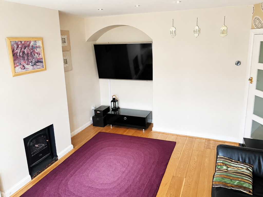 Property photo 2 of 11