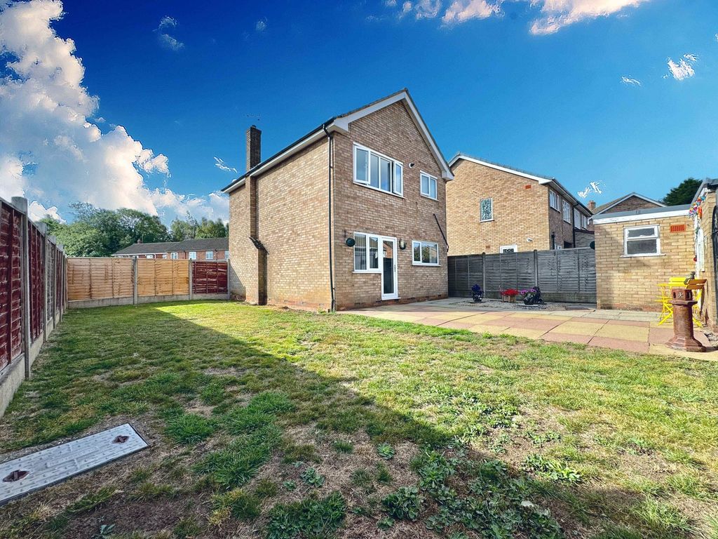 Property photo 2 of 22