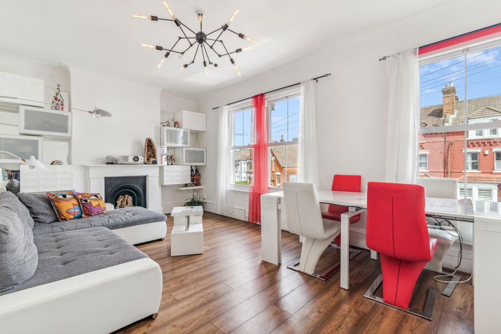 Property photo 1 of 14