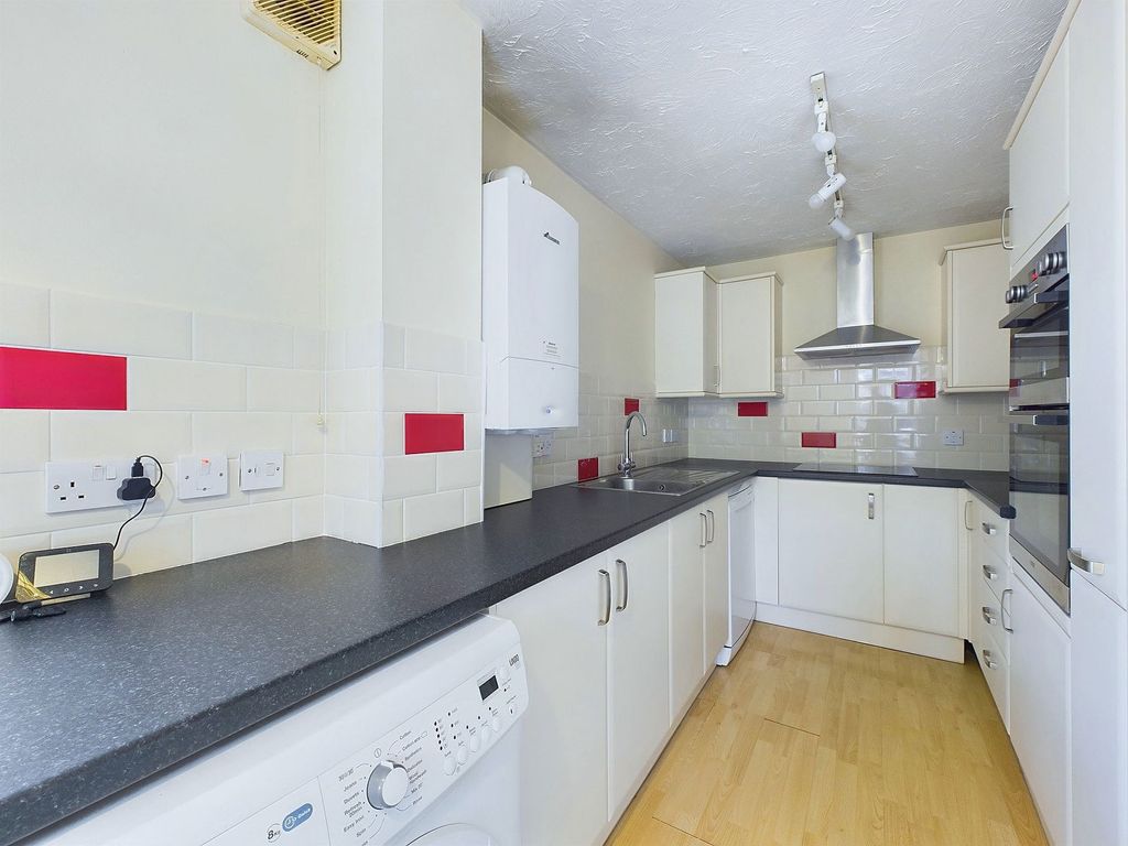 Property photo 2 of 9