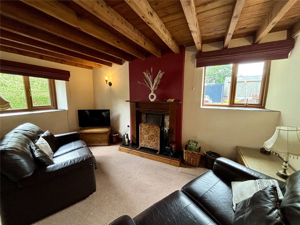 Property photo 3 of 10 Picture No. 01