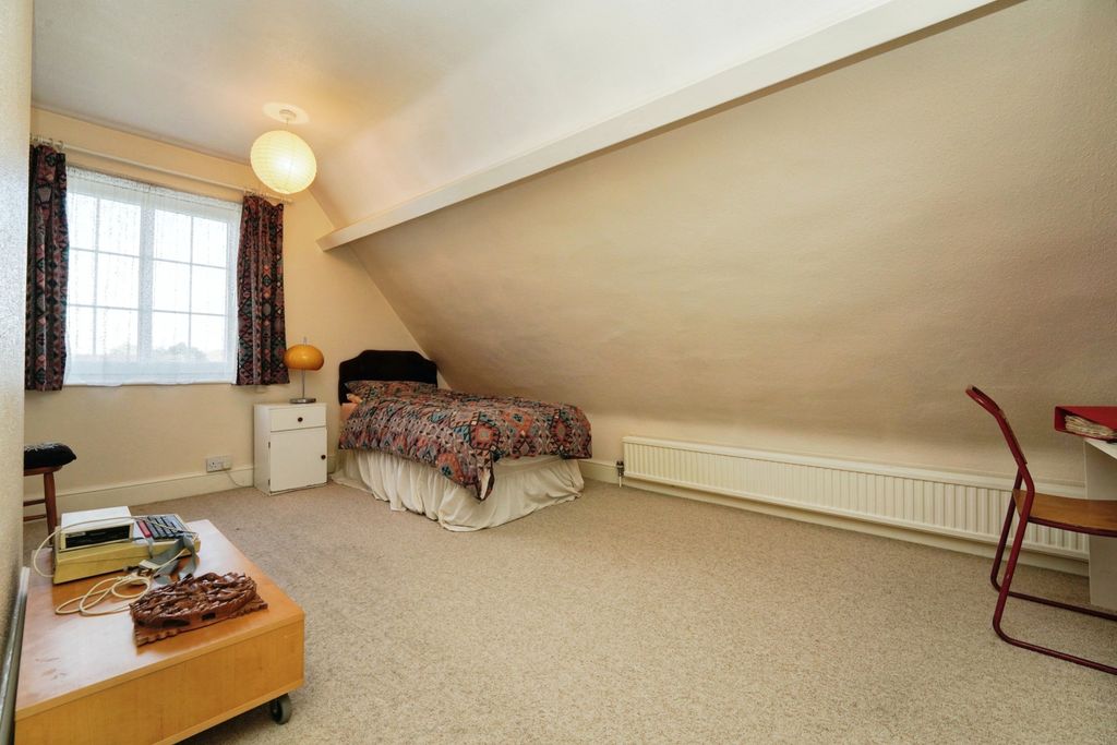 Additional image 16 of 6 bed detached house for saleOwletts End, Evesham, Worcestershire WR11