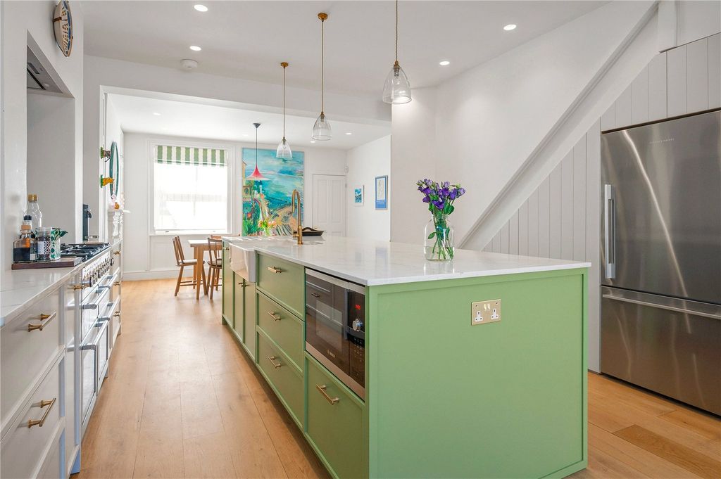 Property photo 3 of 35 Picture No. 31