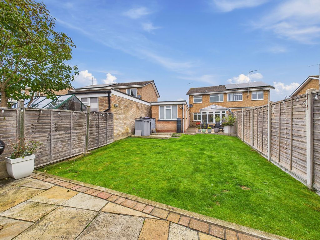 Property photo 2 of 27