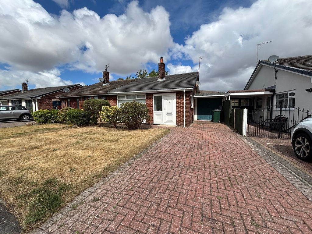 Property photo 1 of 11 Front