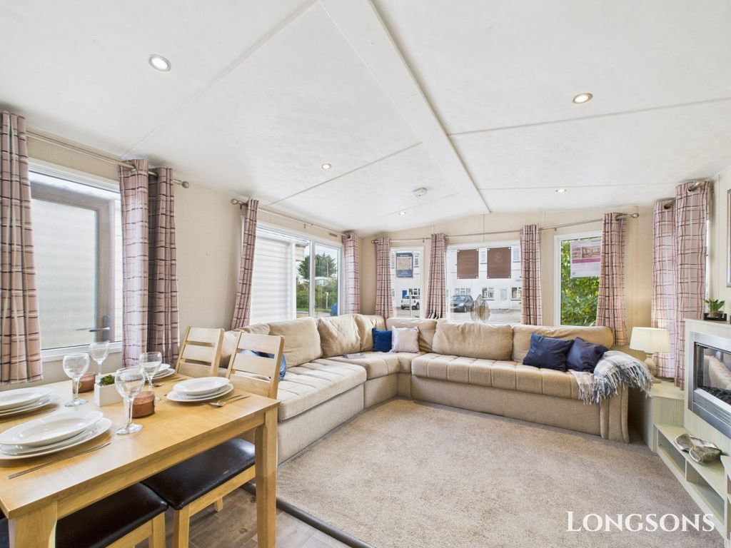 Property photo 1 of 22 Cam02173G0 Pr0278 Still019