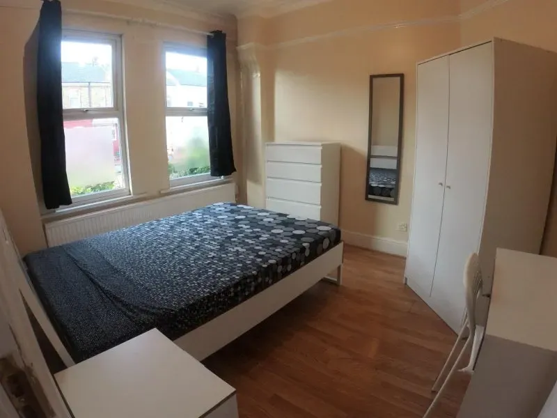 Property photo 1 of 6