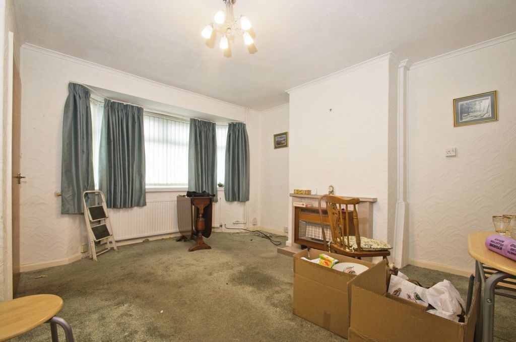 Property photo 3 of 15