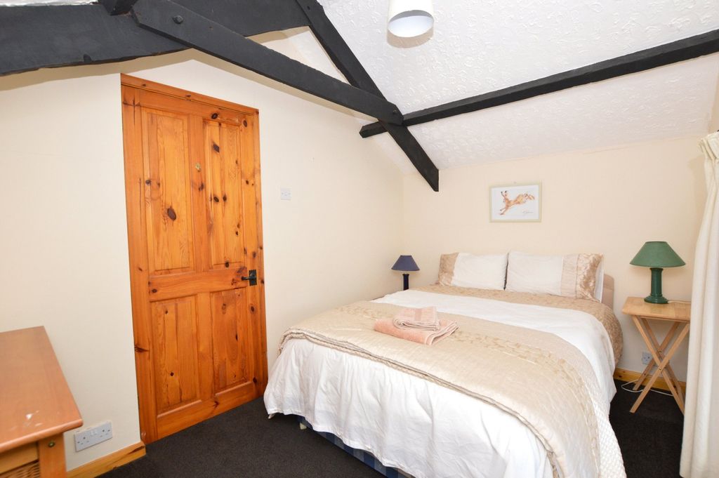 Property photo 3 of 15 3 - Bedroom 2