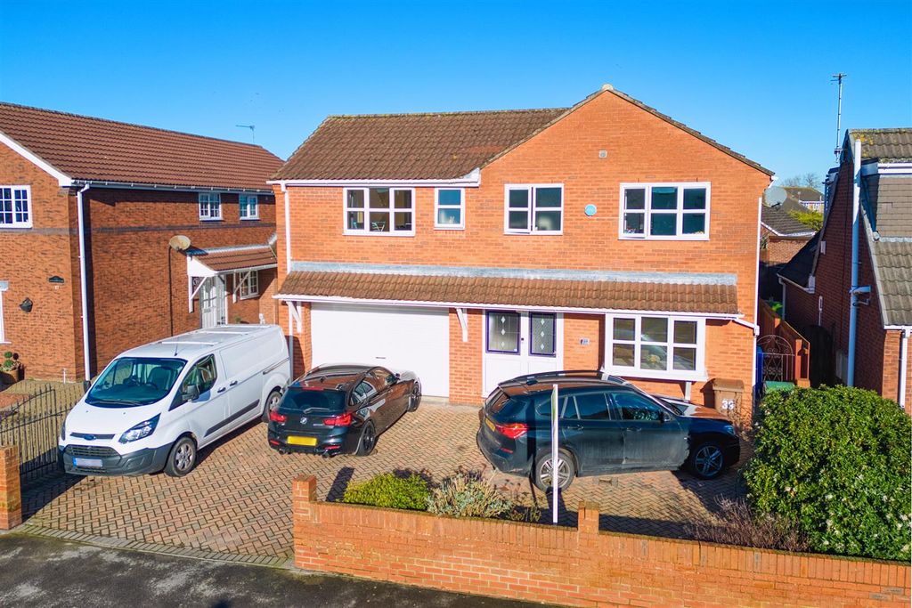 Property photo 3 of 29