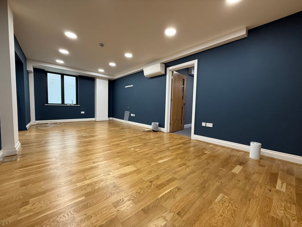 Property photo 3 of 4 Img_4286