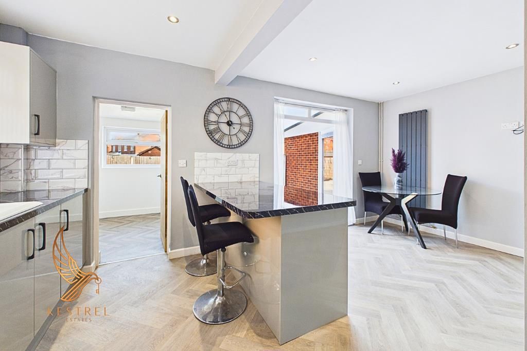 Property photo 3 of 39 24.Png