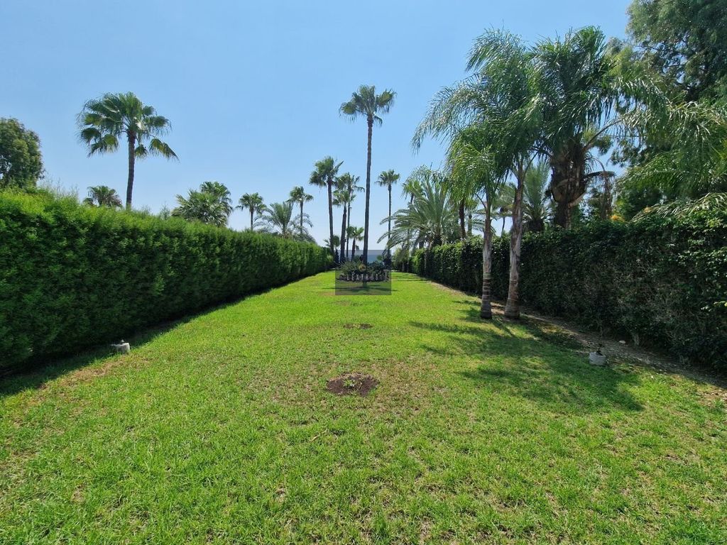 Property photo 3 of 39