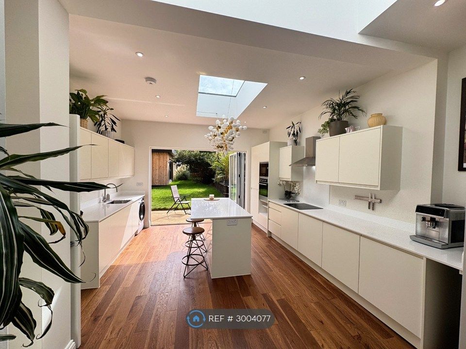 Property photo 1 of 27 Kitchen